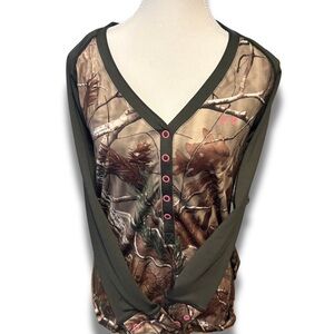 Under Armour Women's Olive Green Camo Henley with Pink Accents